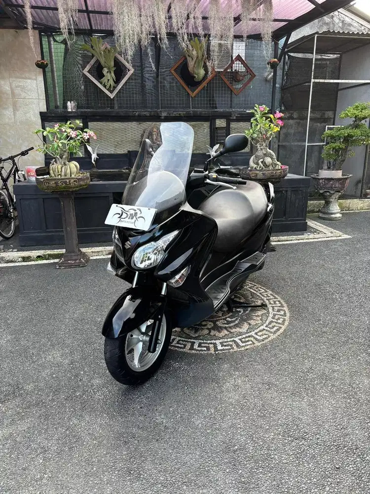 Suzuki burgman 200 cc 2015 mulus terawat