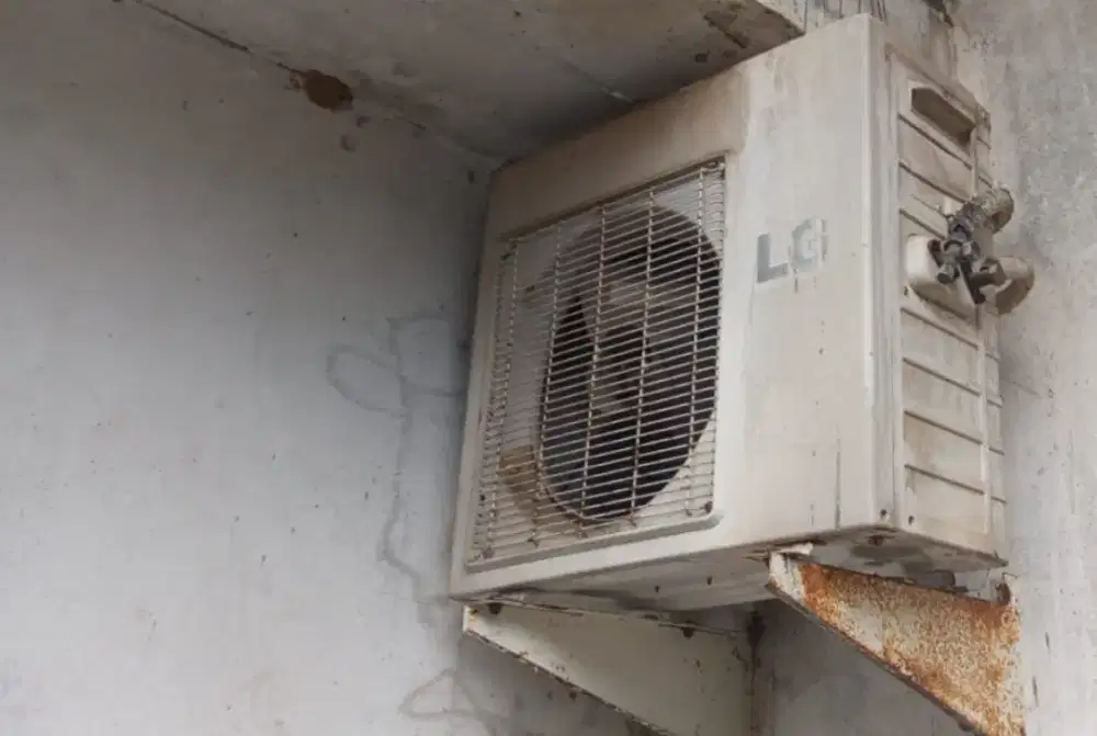 Beli AC bekas rusak