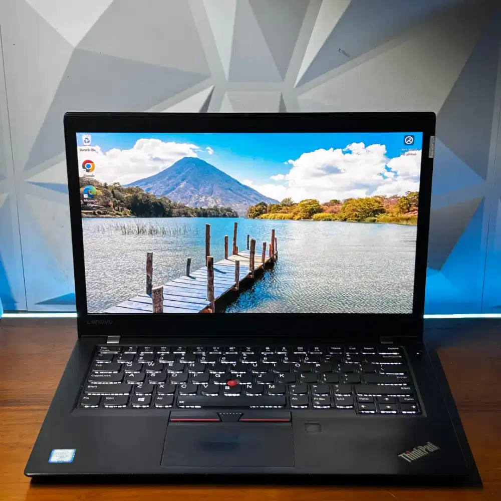 Lenovo Thinkpad T470S (Slim)
Core i7-7600U Ram 8 Ssd 256