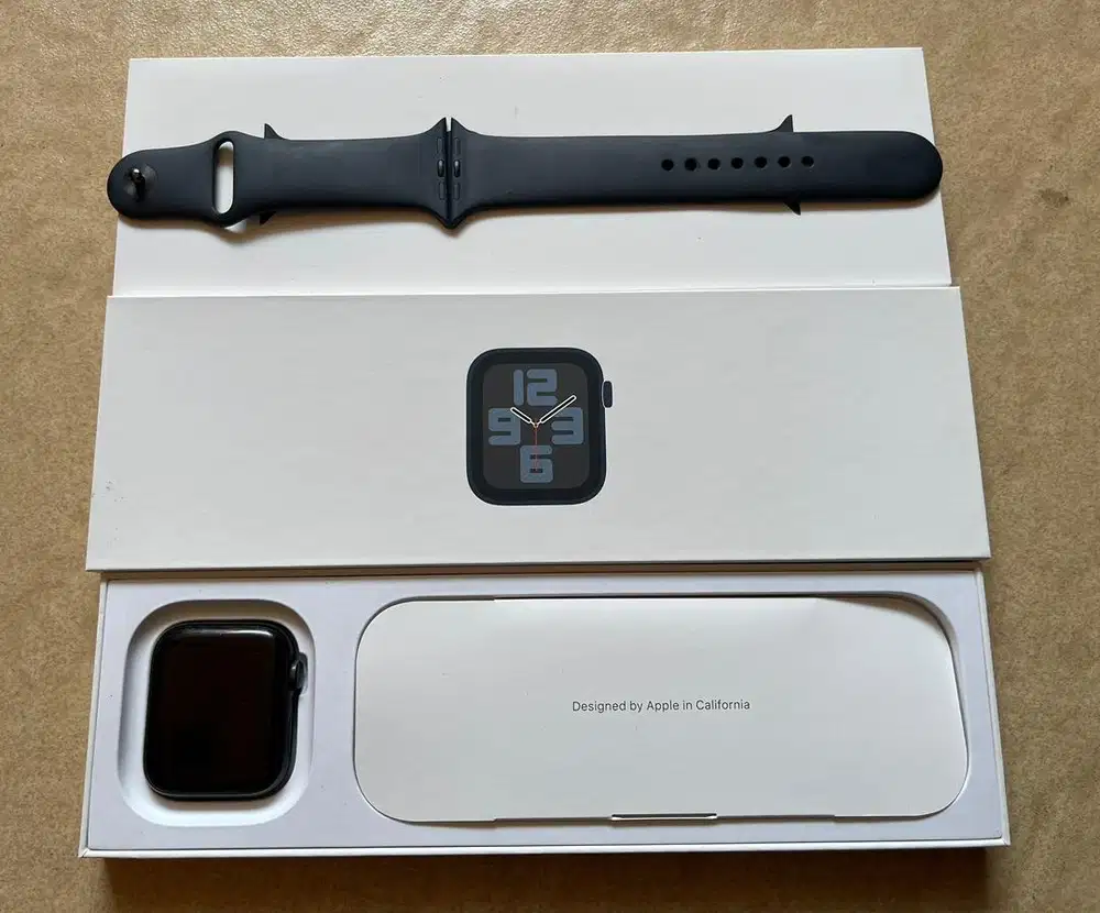 Apple Watch SE GPS Gen 2 Midnight 44 mm Resmi iBox