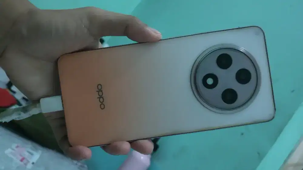 Jual Hp oppo second pemakaian 1tahun