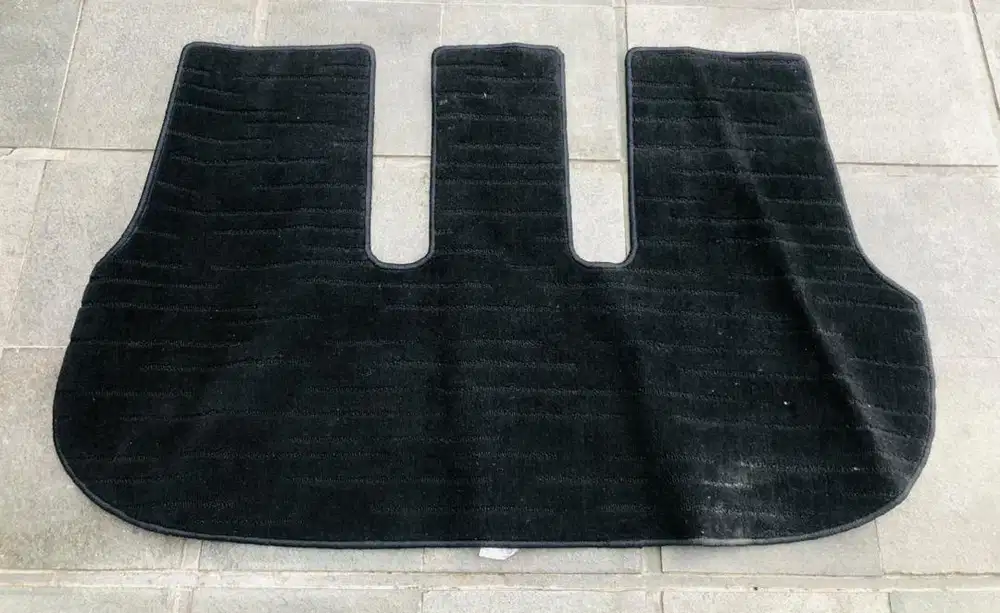 Karpet mobil fortuner