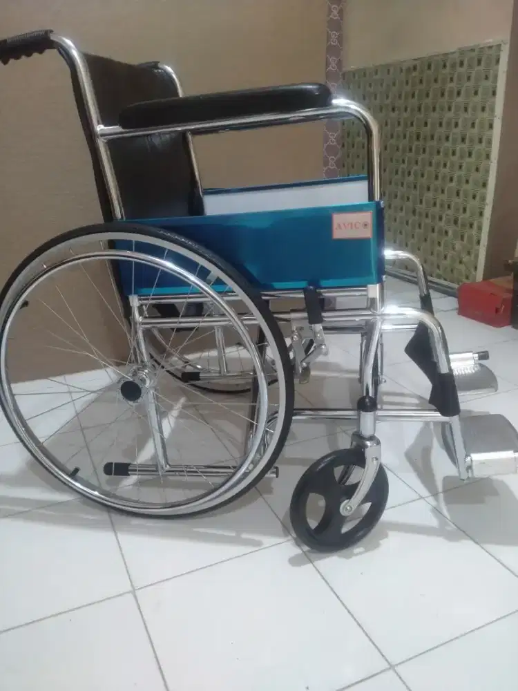 kursi roda merk avico