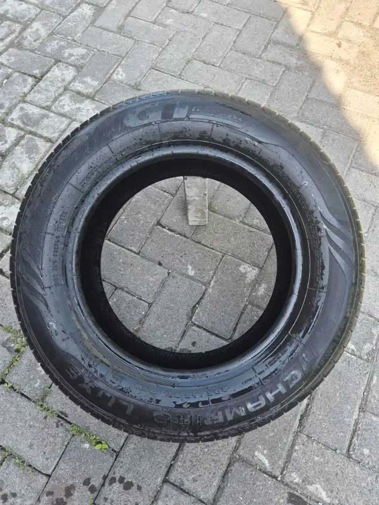 Dijual 2 Ban GT Radial Champiro Luxe 205/65-R16 second
