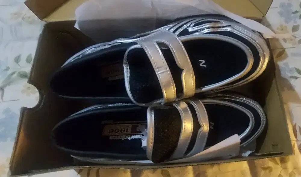 Sepatu New Bala*ce Baru