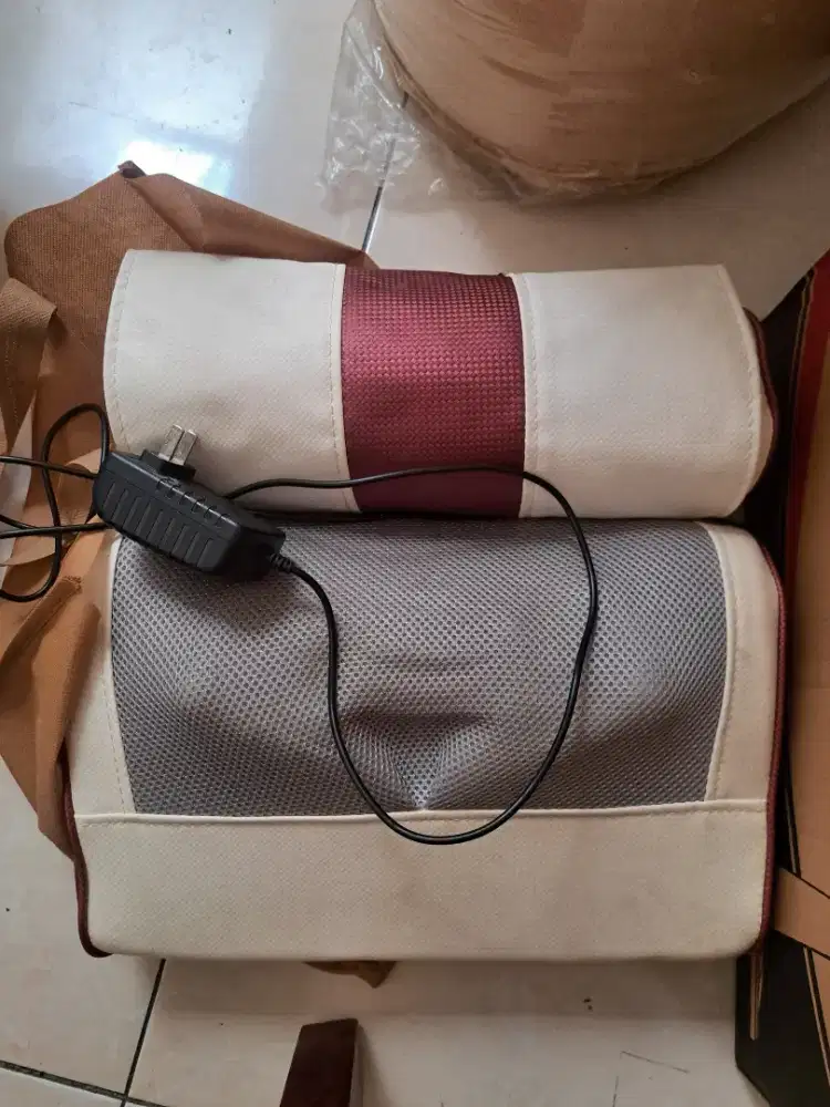 Bantal pijat untuk badan
