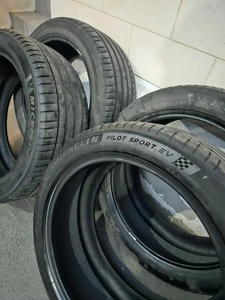 Ban Michelin Pilot EV 255/45 R20 Copotan Ioniq 5 SLR - Tebet