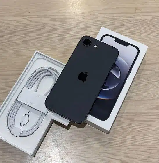Iphone 16e 128GB black