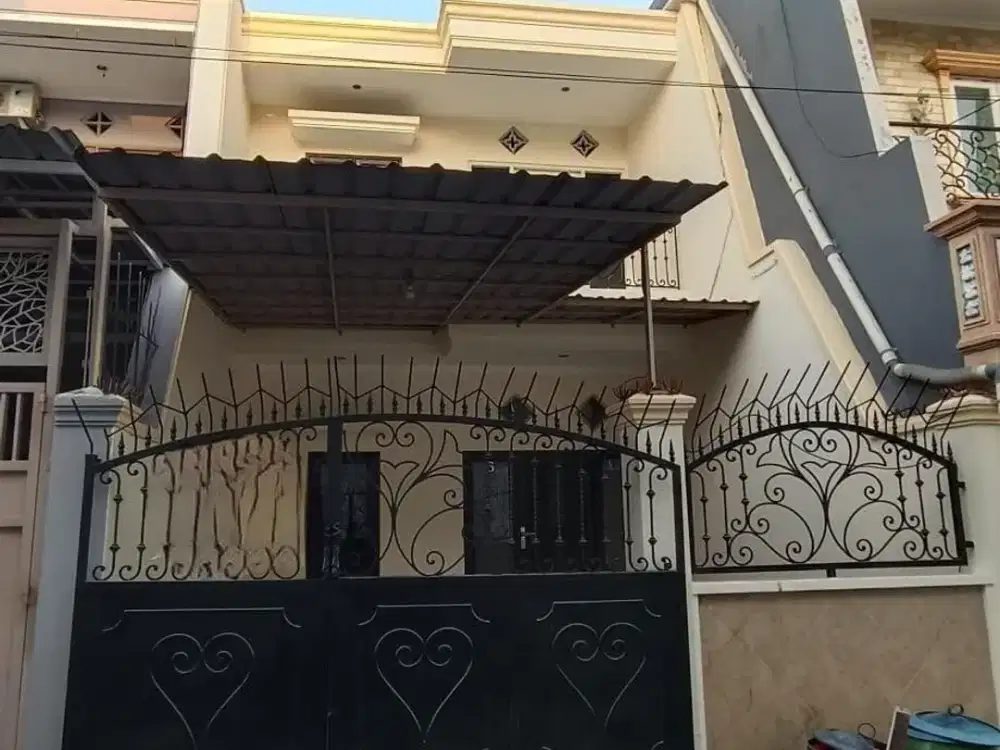 Rumah 2 Lantai Lebak Baru Renov, Row Jalan 6 Meter Depan Rumah Tembok
