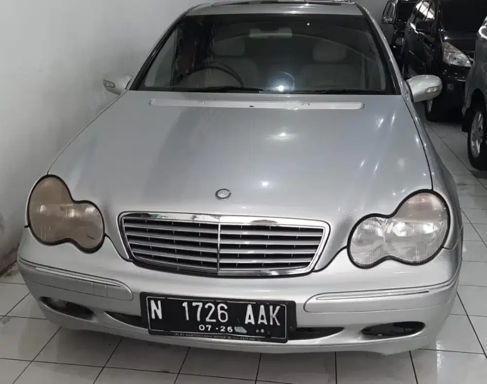 Mercedes Benz C-240 Sunroof tahun 2003