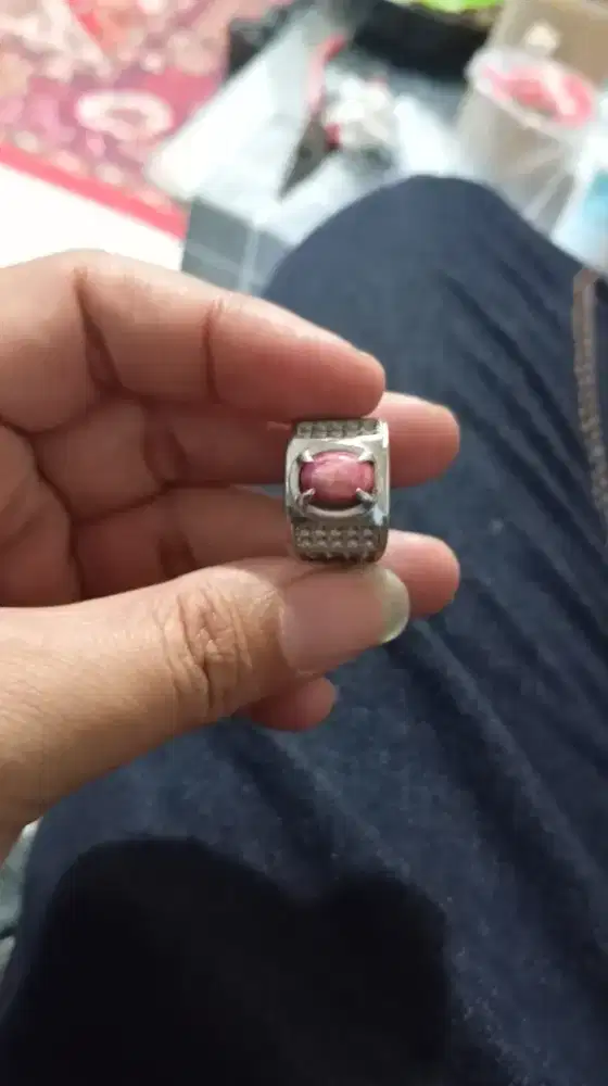 Cincin batu ruby sudah ster halus ,bahan cincin bagus