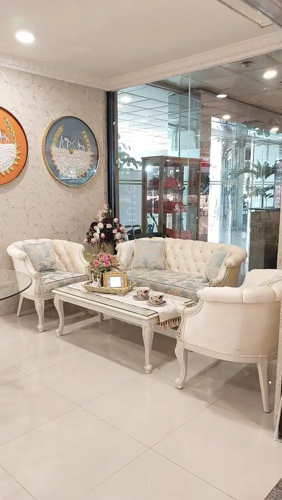 SET MEJA KURSI TAMU LUX, CERMIN, DAN SET MEJA KURSI MAKAN TAKE ALL AJA