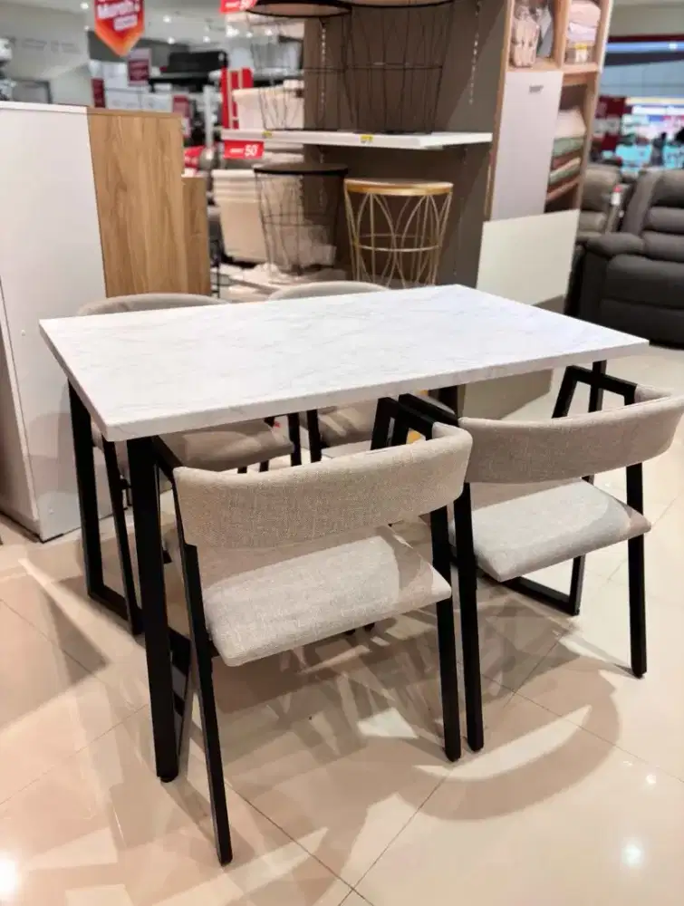 Meja makan set paling murah