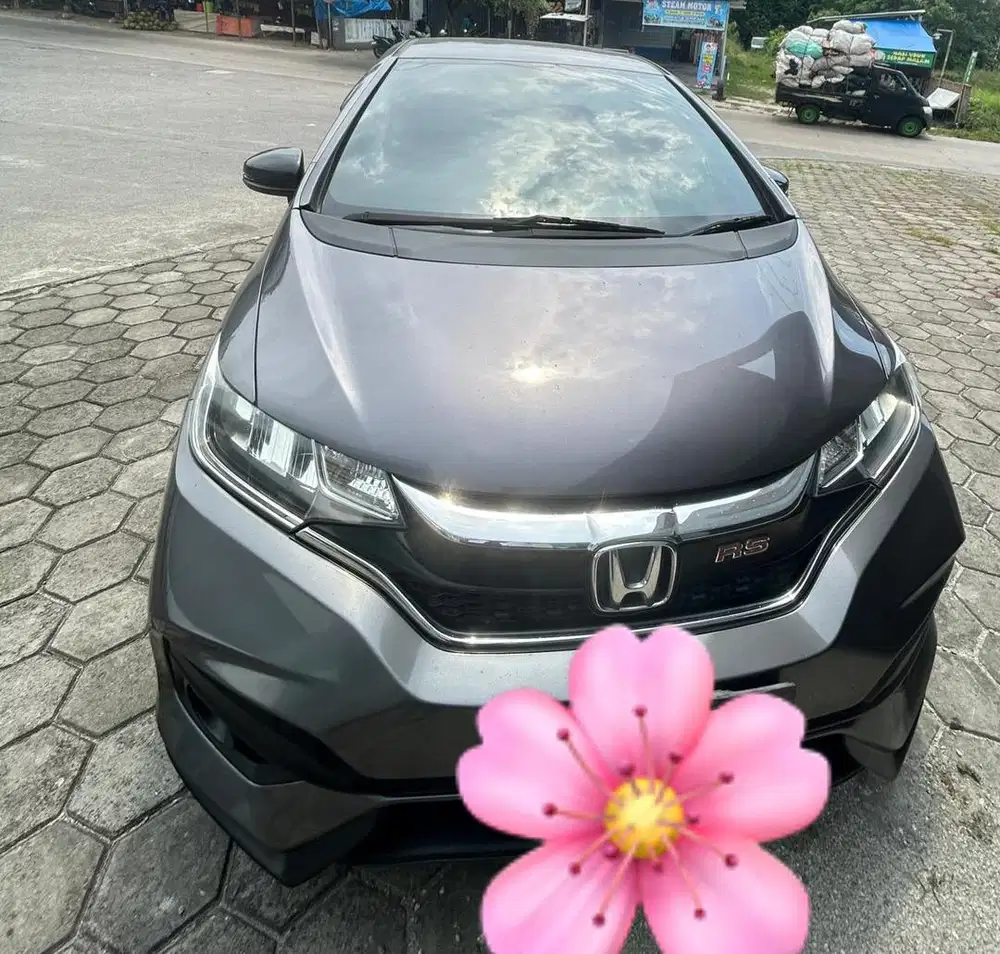 Jual santai Honda jazz RS 2019 . Tangan 1 KM Rendah