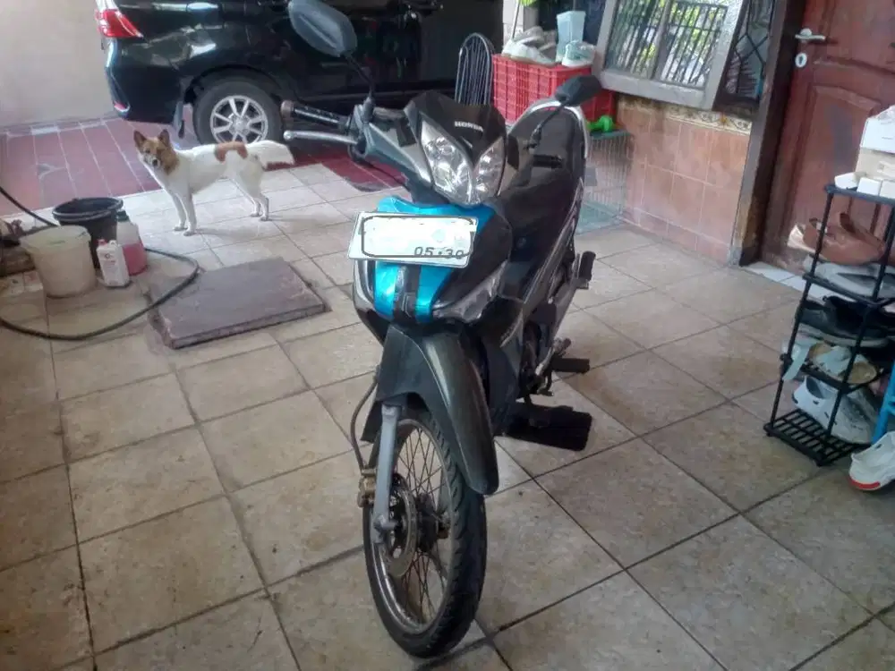 Honda Supra X 125, tahun 2010, tangan pertama