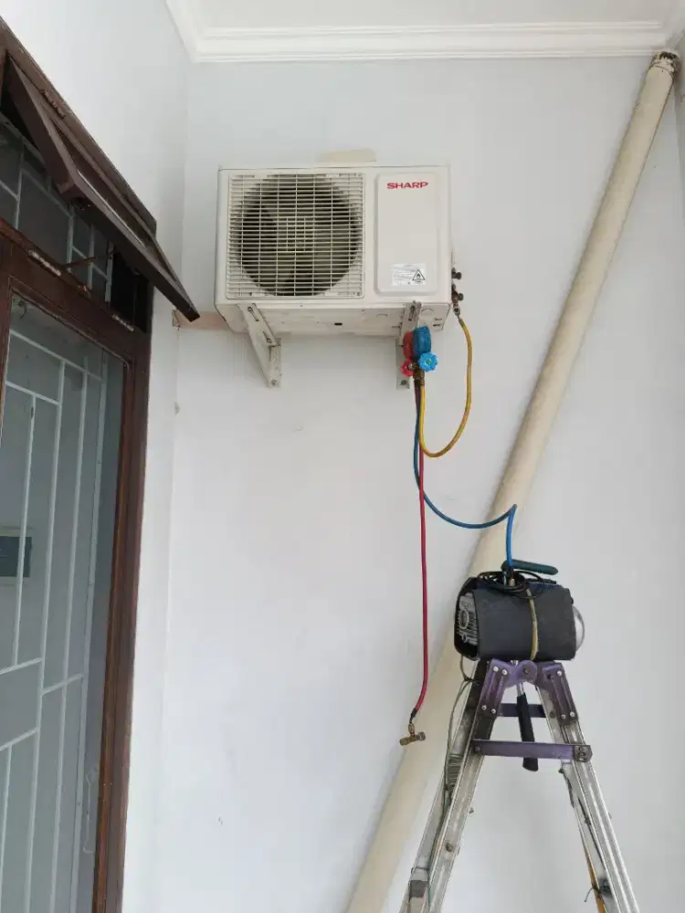 SERVIS AC TIDAK DINGIN BERGARANSI
