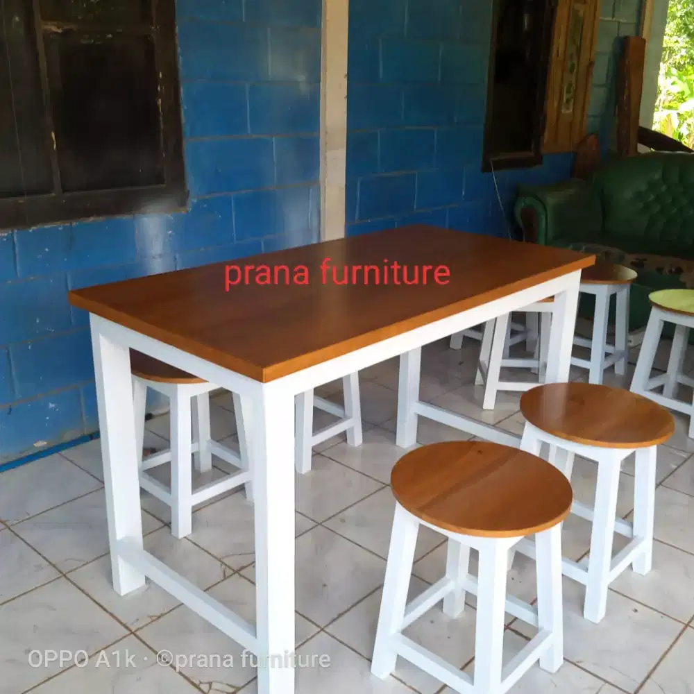 Meja kursi makan dan cafe minimalis
