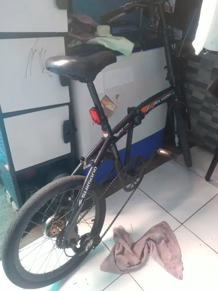 Sepeda Lipat Polygon