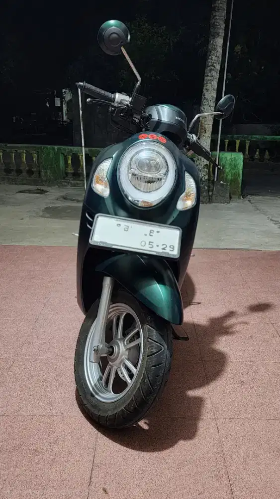 Jual Scoopy 2024 low KM tangan pertama temon