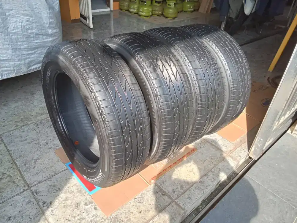 Ban second Bridgestone Alenza Ori 1 set
