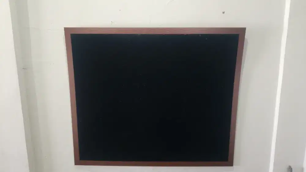 Papan wall dekor minimalis