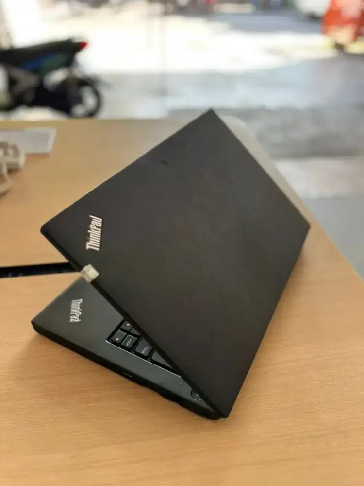 Lenovo X270 Ram 8 SSD 256 Best selller