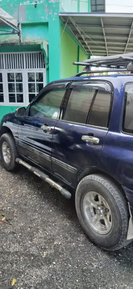 Dijual escudo 1,6 harga 48 nego pajak plat aktif sutat lengkap