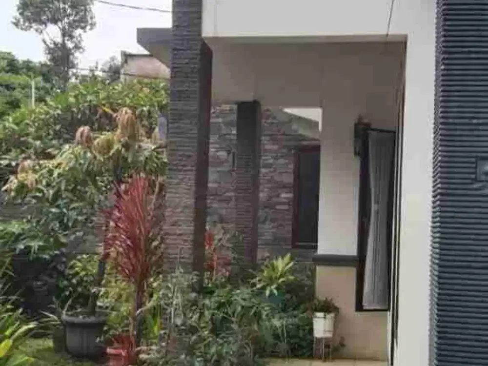 Sewa Kontrak Rumah Tengah Kota Sayap Turangga