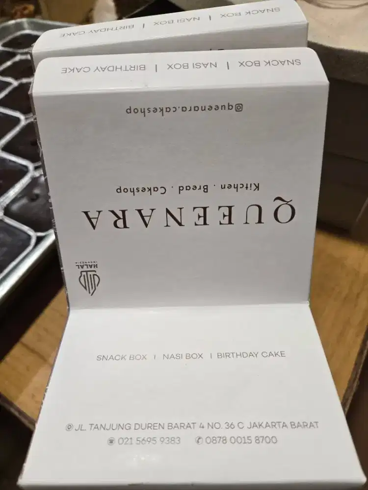 Kurir Kue dan Makanan