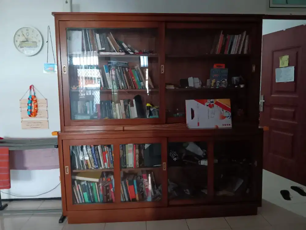 LEMARI KAYU JATI