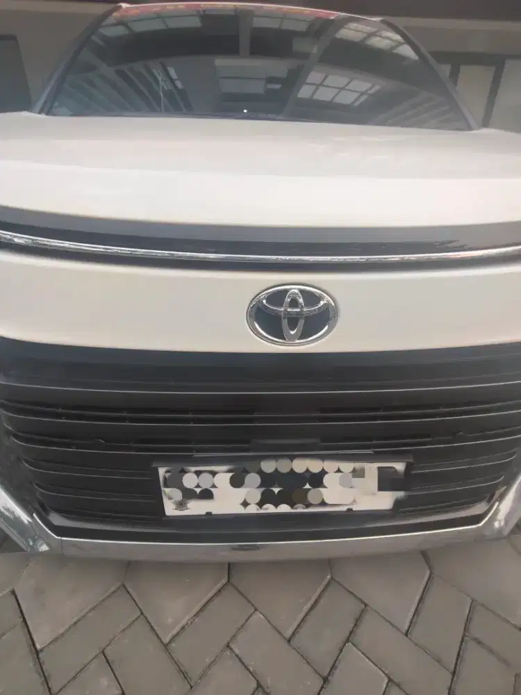 Toyota voxy 2024