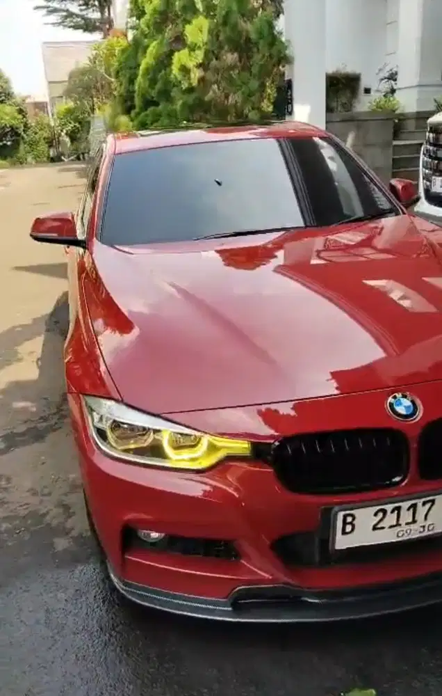 BMW 330i 2018 Bensin
