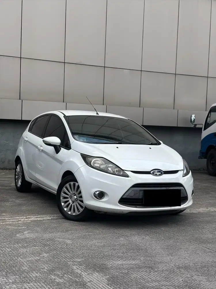 Ford fiesta trend 2011
