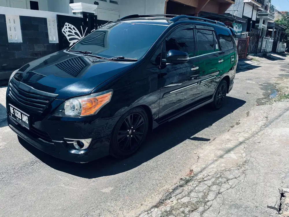 Toyota Kijang Innova 2012 Diesel