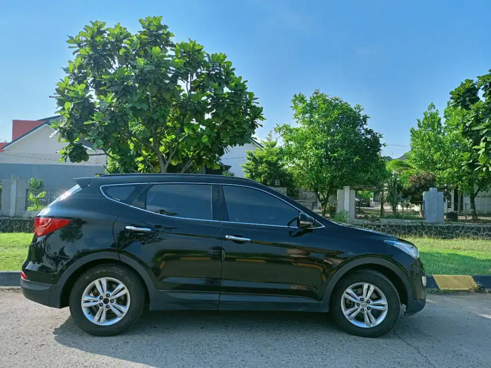 Jual Hyundai Santa Fe 2014 2.4 Bensin AT