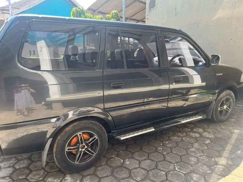 Di jual mobil Kijang SPR LG/KF80
