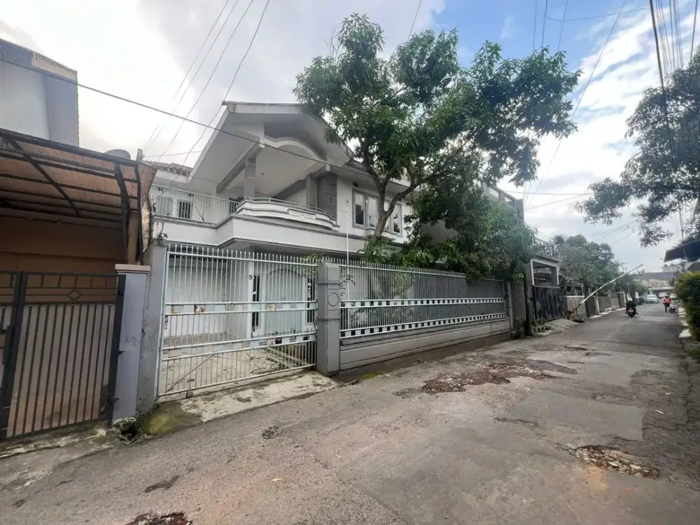 Murah Rumah Tengah Kota Jl. Kembar Timur III