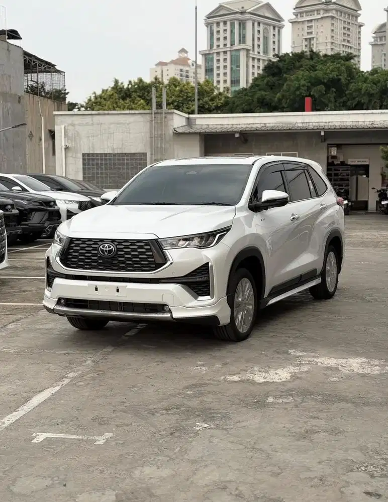 INNOVA ZENIX 2.0 Q HYBRID CVT TSS MODELISTA