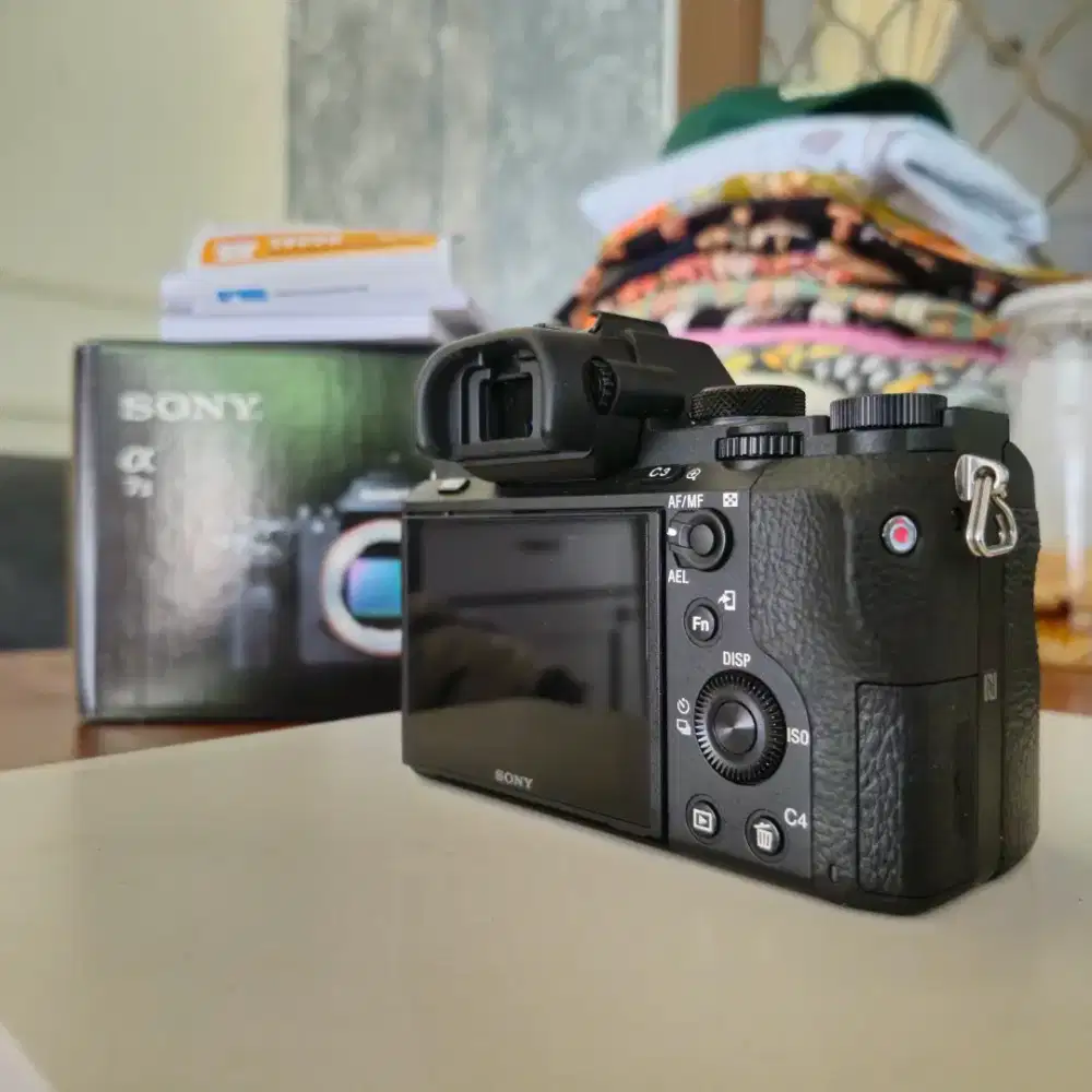 Sony a7ii / Sony a7 mark 2 + Lensa 28 - 70mm f 3.5