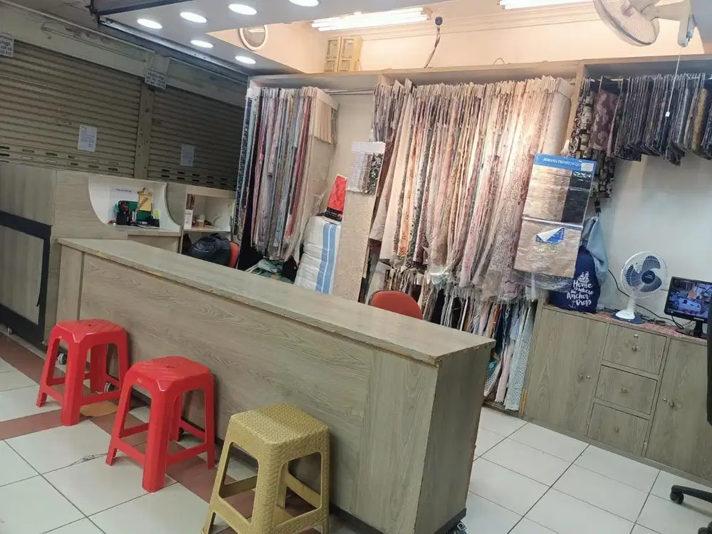 Dicari marketing atau sales bahan