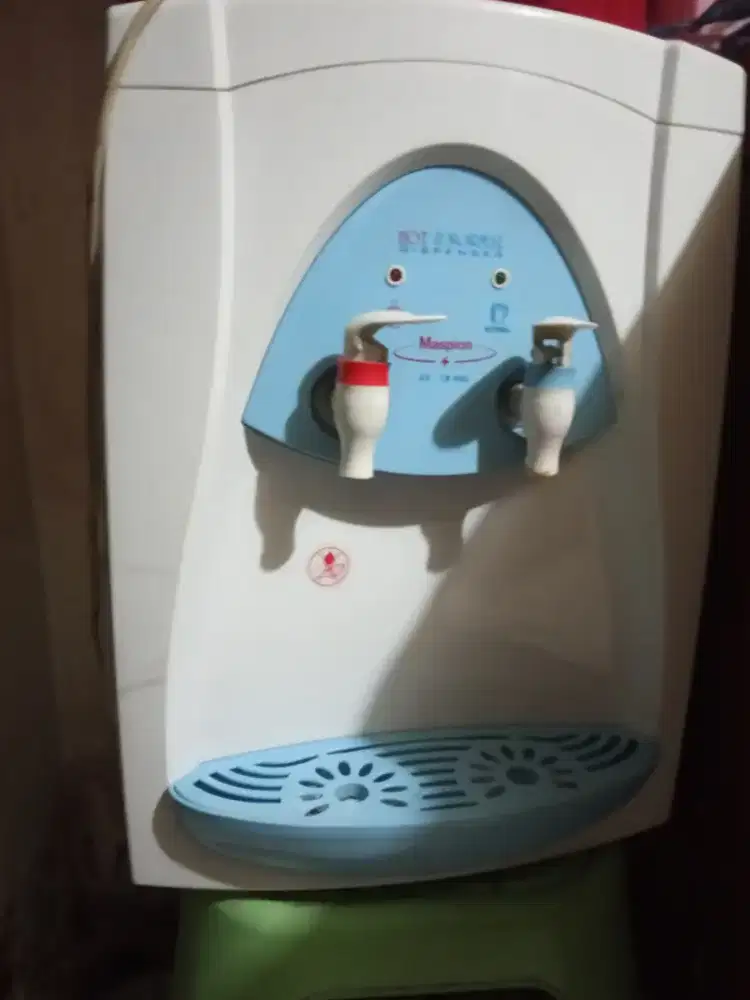 Dispenser maspion