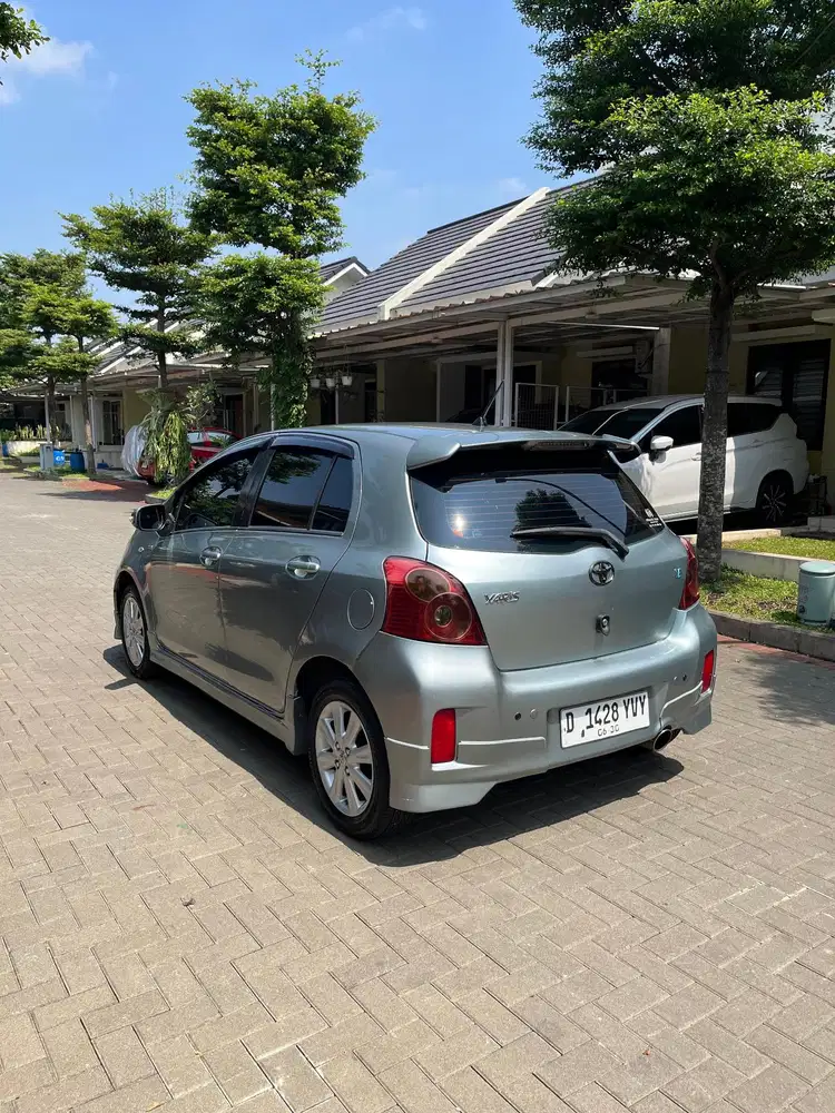DP 5 JT | YARIS E 2012 MATIC
