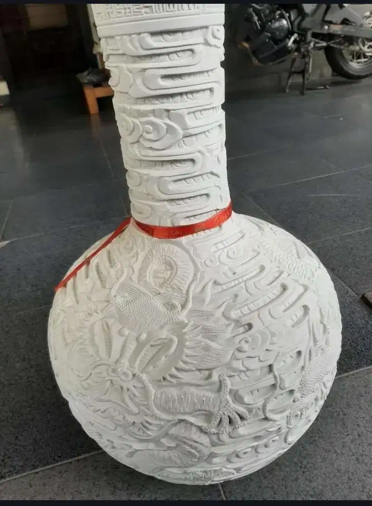 Pajangan china putih / peninggalan nenek moyang