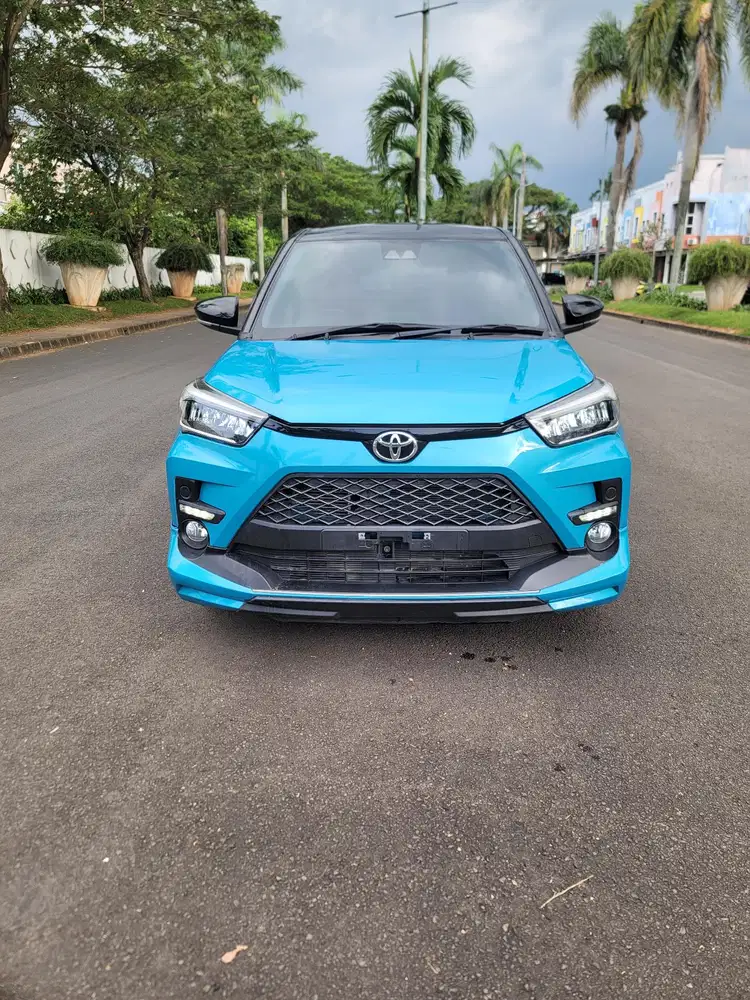 TERMURAH TOYOTA RAIZE GR SPORT TSS TWOTONE MATIC TAHUN 2021 BIRU