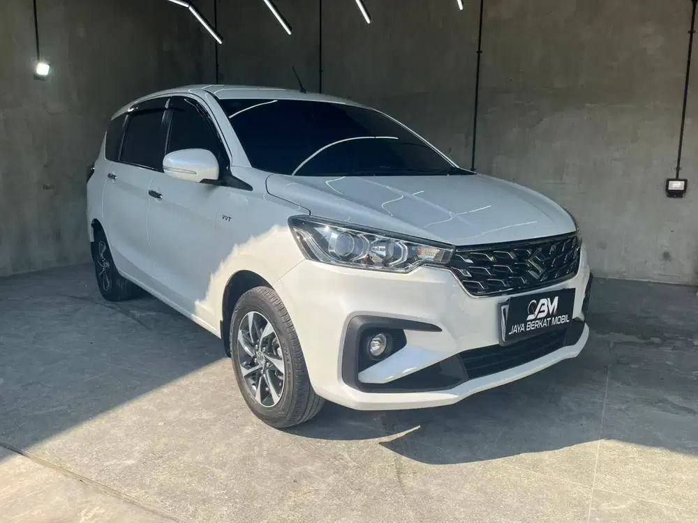 SUZUKI ERTIGA 1.5 GX HYBRID AT 2023