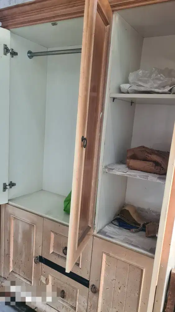 Lemari Informa 3 pintu