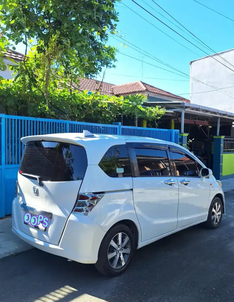 Honda FREED PSD AT 2010