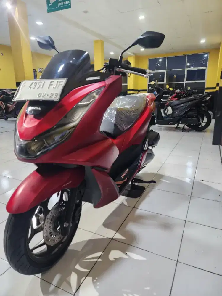 Honda PCX ABS 2024 kondisi Mak nyosss tinggal pake