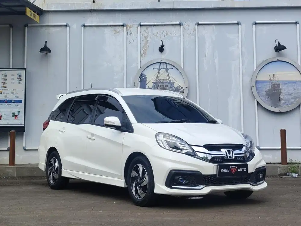 HONDA MOBILIO RS 1.5 AT 2016 PUTIH