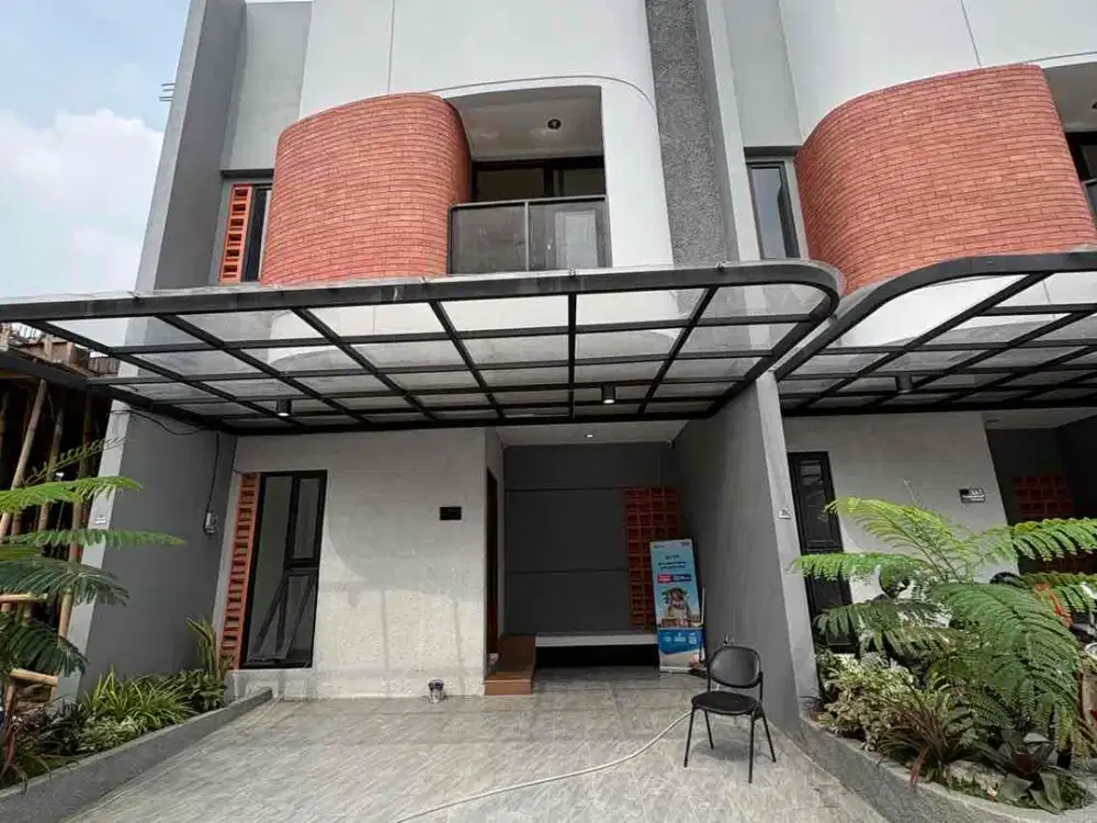 RUMAH MEWAH DEKAT SEKOLAH SHAFIYYATUL SETIA BUDI